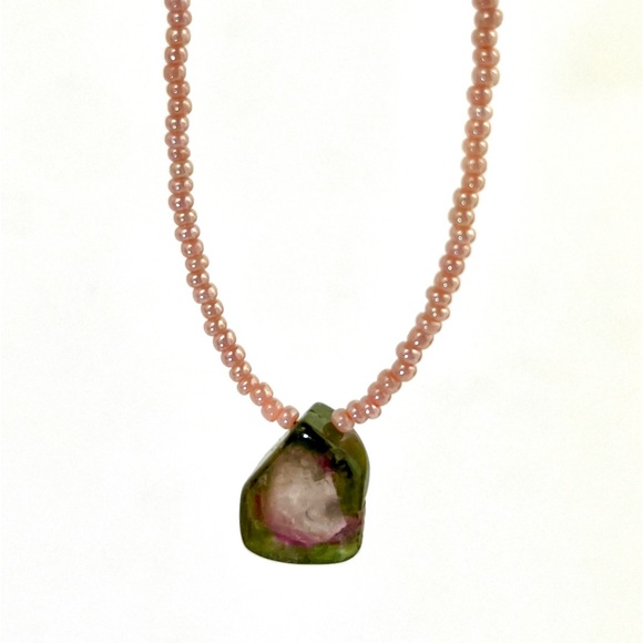 Watermelon tourmaline pendant with seed beads - Picture 4 of 5